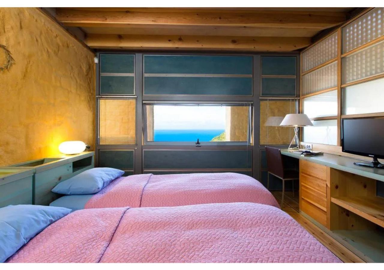 Beachfront Ravdoucha Epavlis Eleni Villa - Pool, Hot Tub, Gym, Sauna, Private Parking, Wifi Chania  Exterior foto